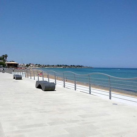 Locanda Rurale Santa Marta Авола Экстерьер фото