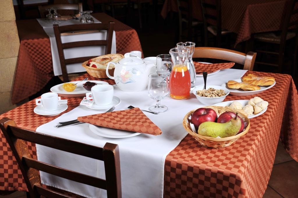 Locanda Rurale Santa Marta Авола Экстерьер фото